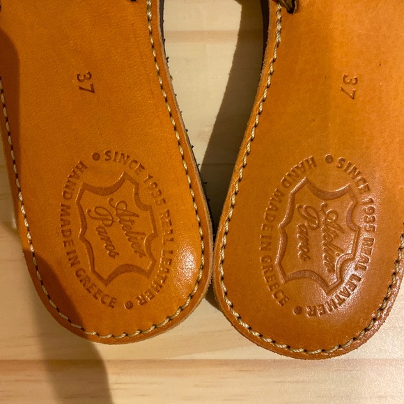 Bronze Metallic Sheen Sandal Size 5 - Picture 2 of 3